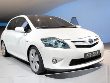 En direct de Francfort sur energie-planete.com : Toyota Concept Auris Full Hybrid – petite Prius